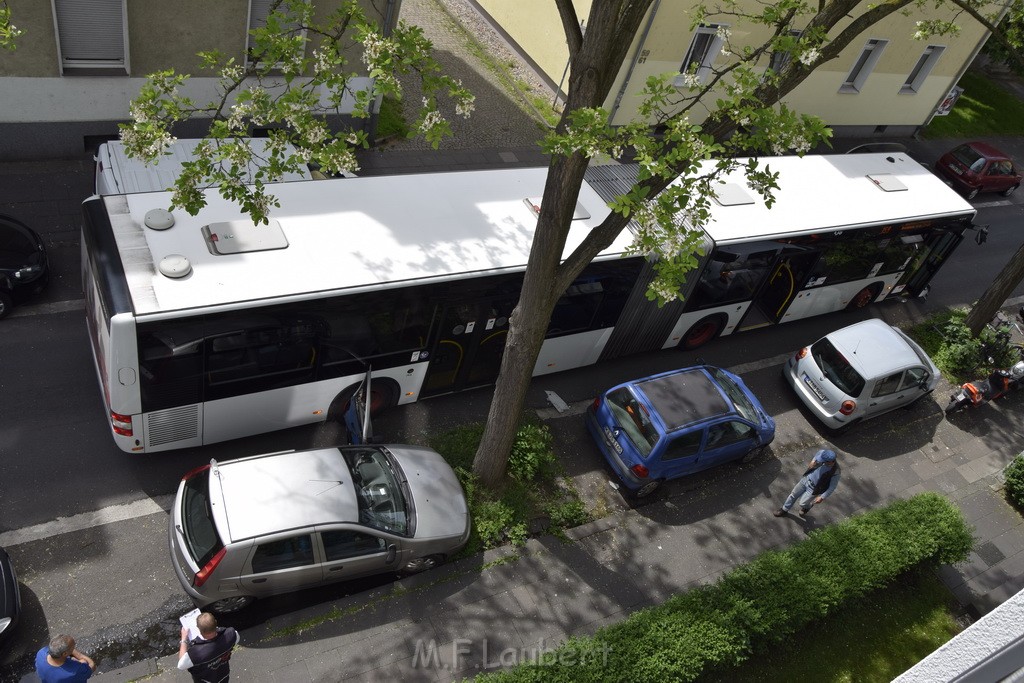 VU KVB Bus gegen PKW Tuer Koeln Kalk Buchforststr P19.JPG - Miklos Laubert